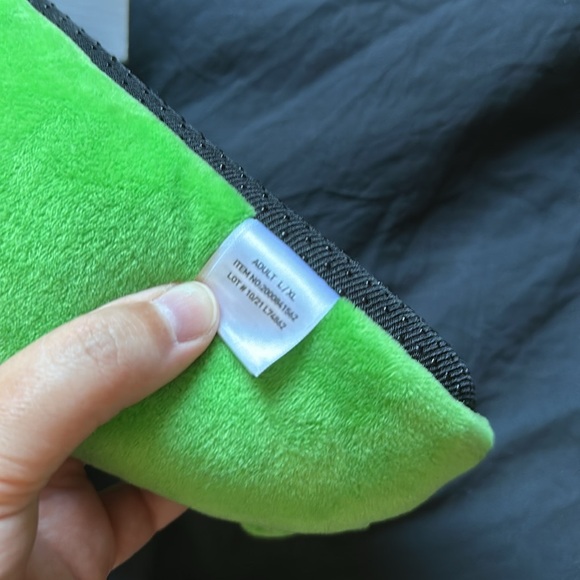 M&M’s slippers - Picture 3 of 6